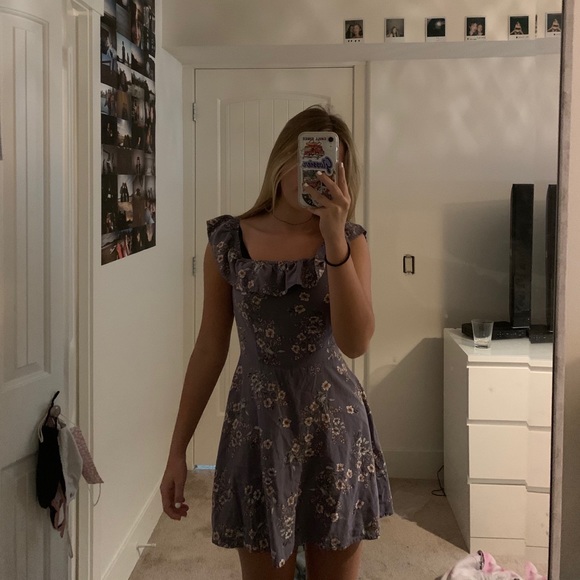 garage floral dress - Picture 4 of 5